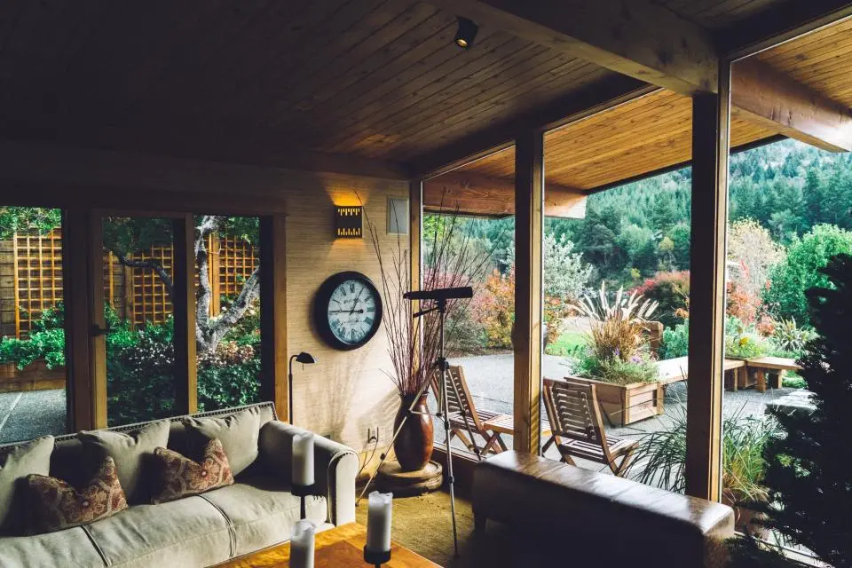 Charming bungalow, wraparound porch